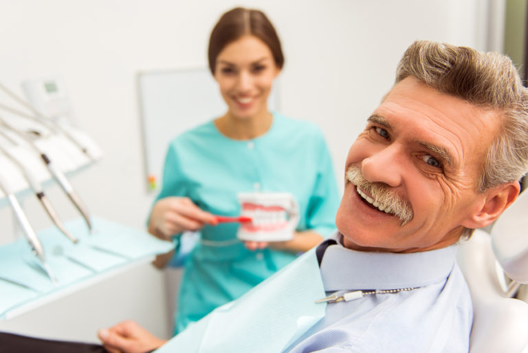 Make Sure Dentures Fit Properly To Avoid Unwanted Complications
